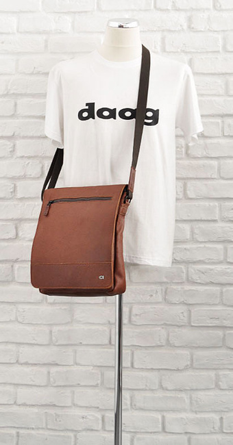 Skórzana torba na ramię unisex koniakowa DAAG Jazzy Run 5